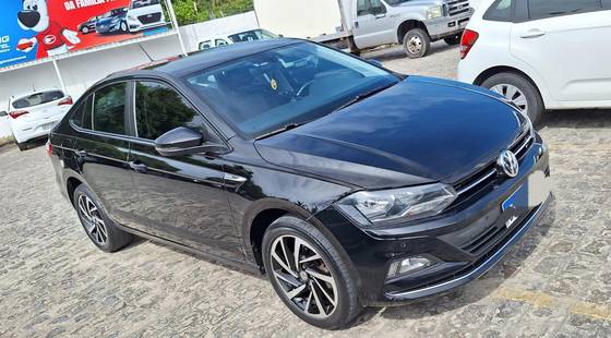 VOLKSWAGEN VIRTUS 1.0 200 TSI HIGHLINE AUTOMÁTICO